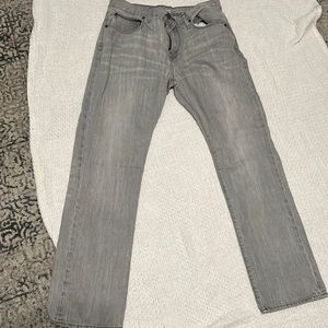 Mens gap jeans.  Size 32x32. Excellent condition like new